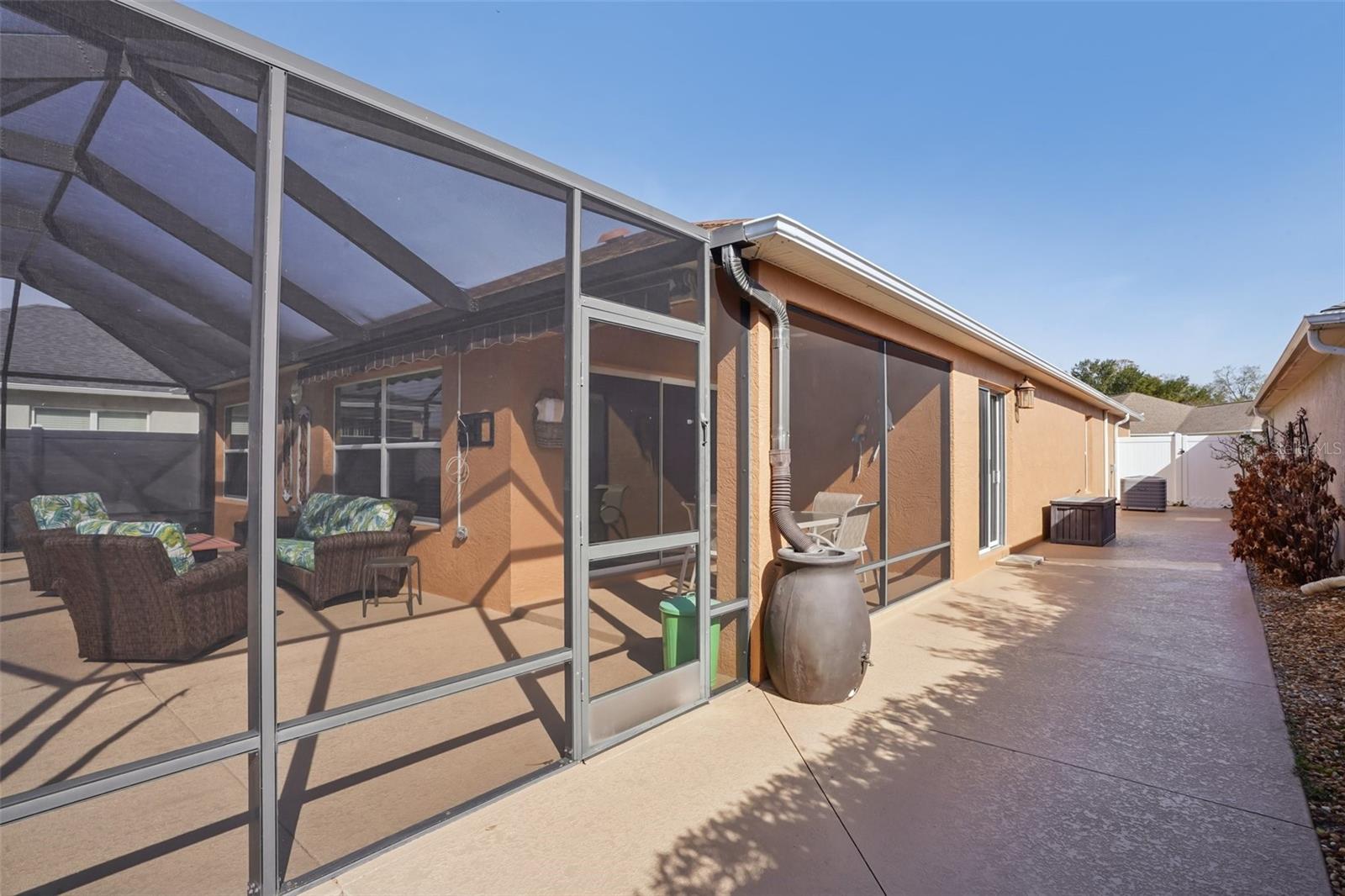 Image 38 of 44 For 1052 Becker Avenue