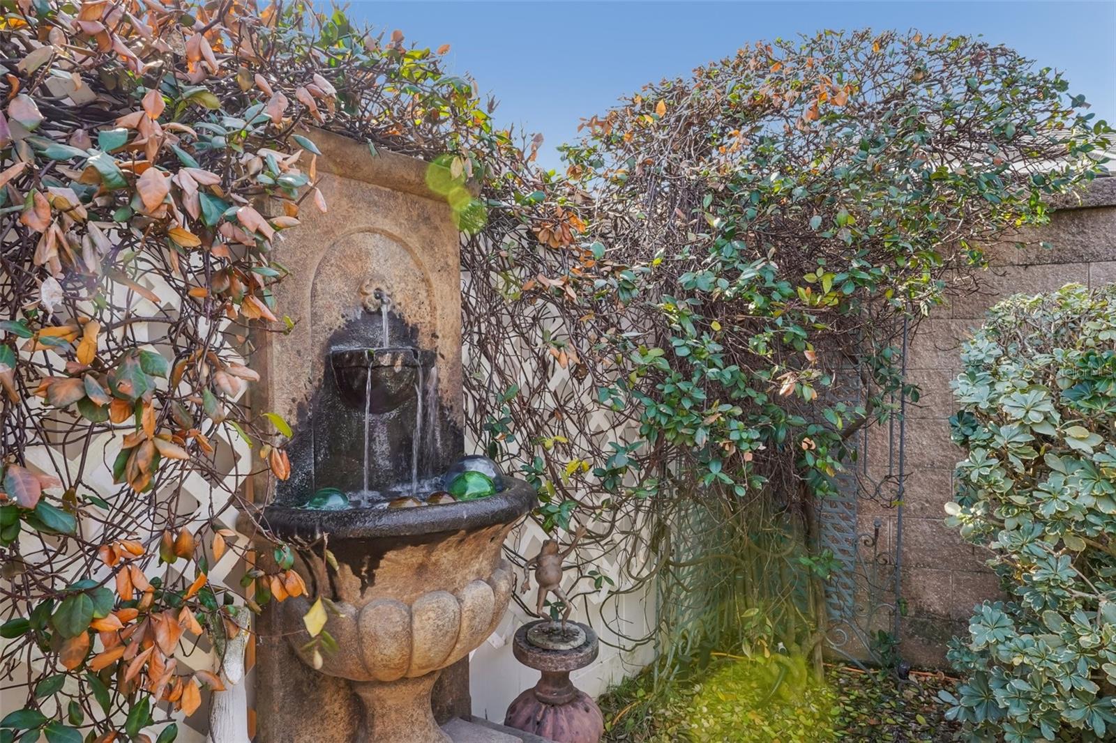 Image 41 of 44 For 1052 Becker Avenue