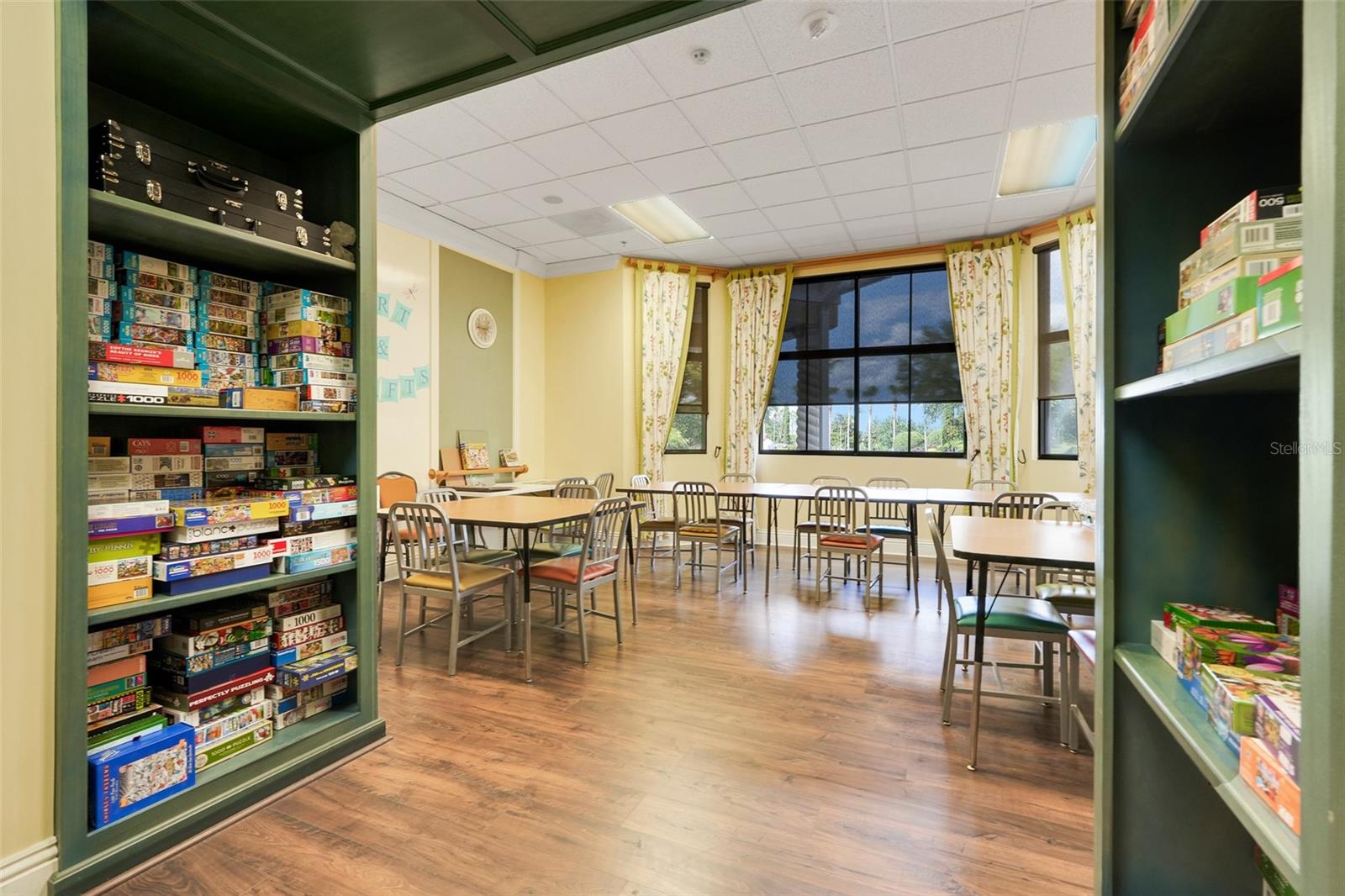 Image 38 of 46 For 3550 Fairwaters Court D