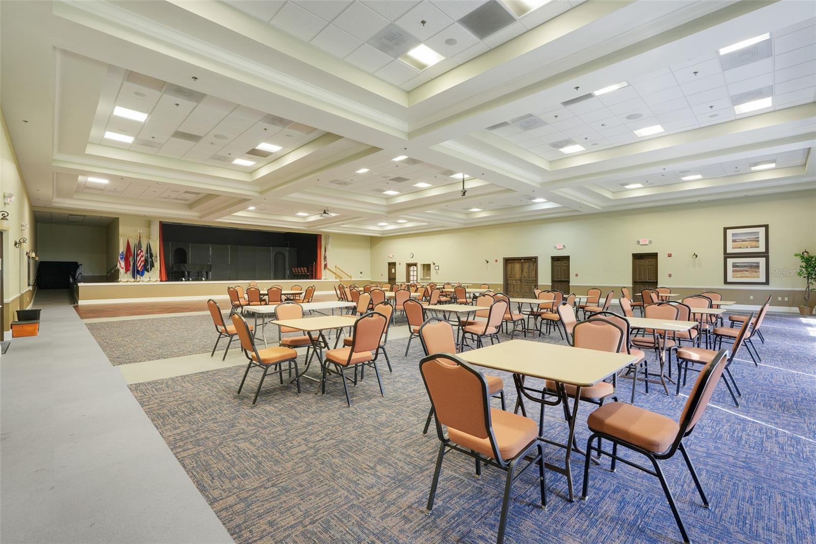 Image 43 of 46 For 3550 Fairwaters Court D