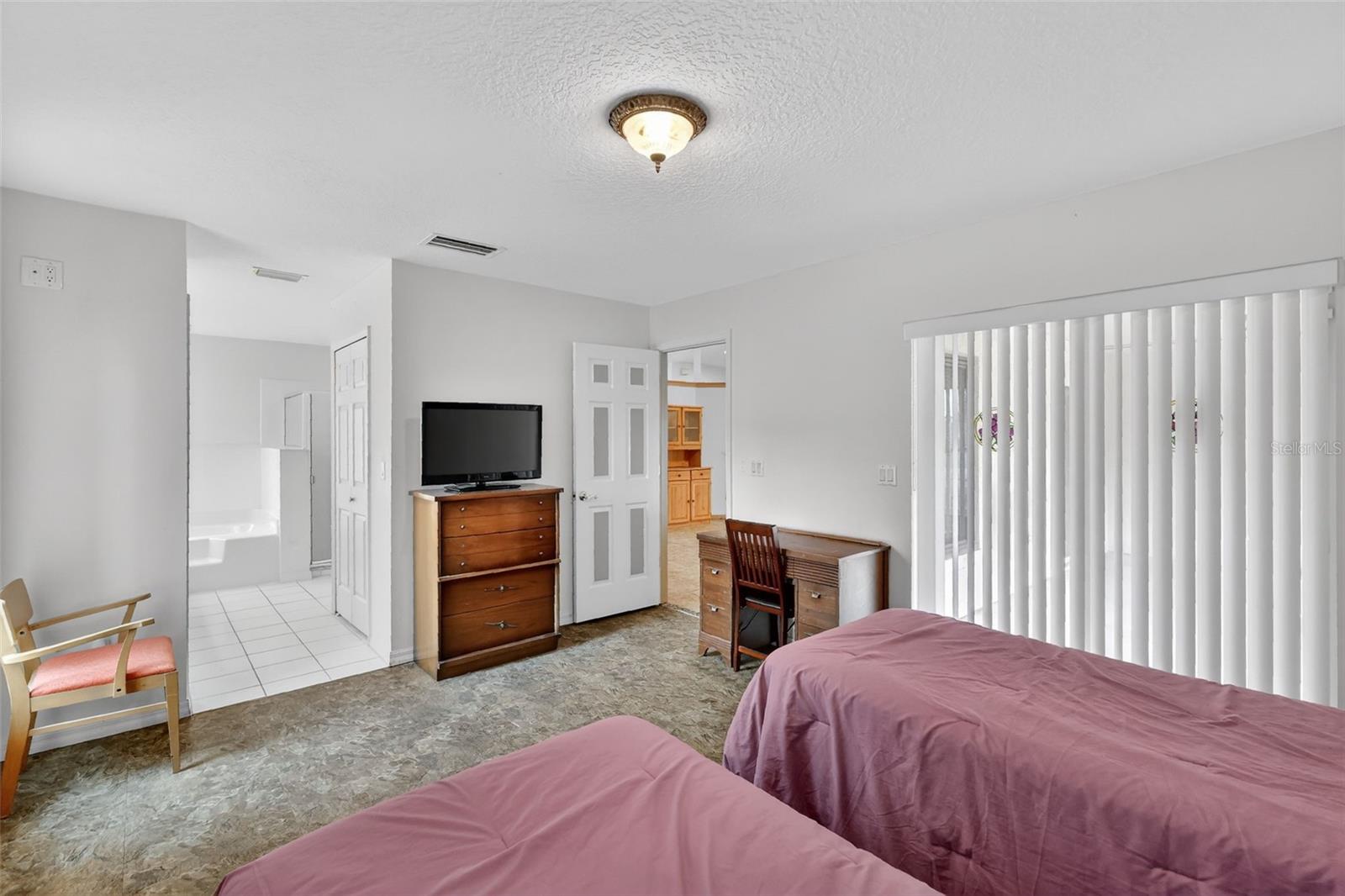 Image 21 of 36 For 5308 Old Hickory Lane