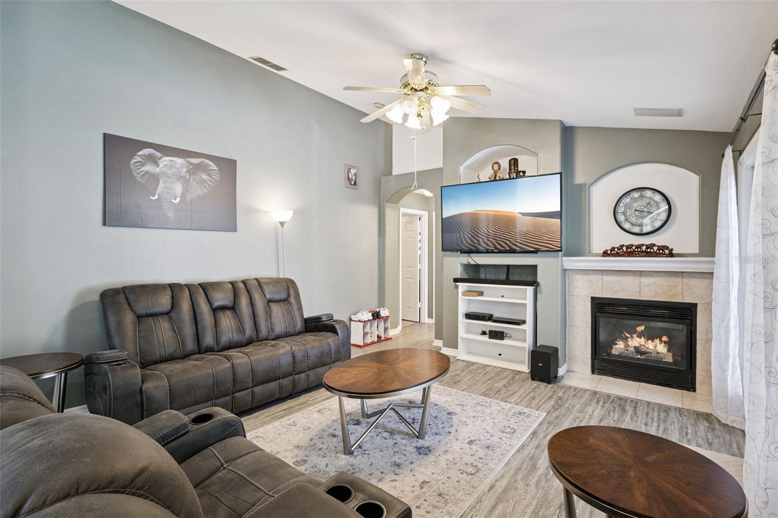 Image 17 of 40 For 13942 Greater Pines Boulevard