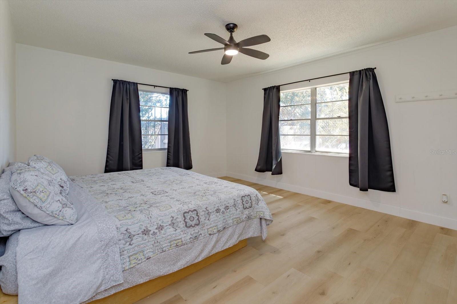 Image 12 of 16 For 2010 Lakeville Road N