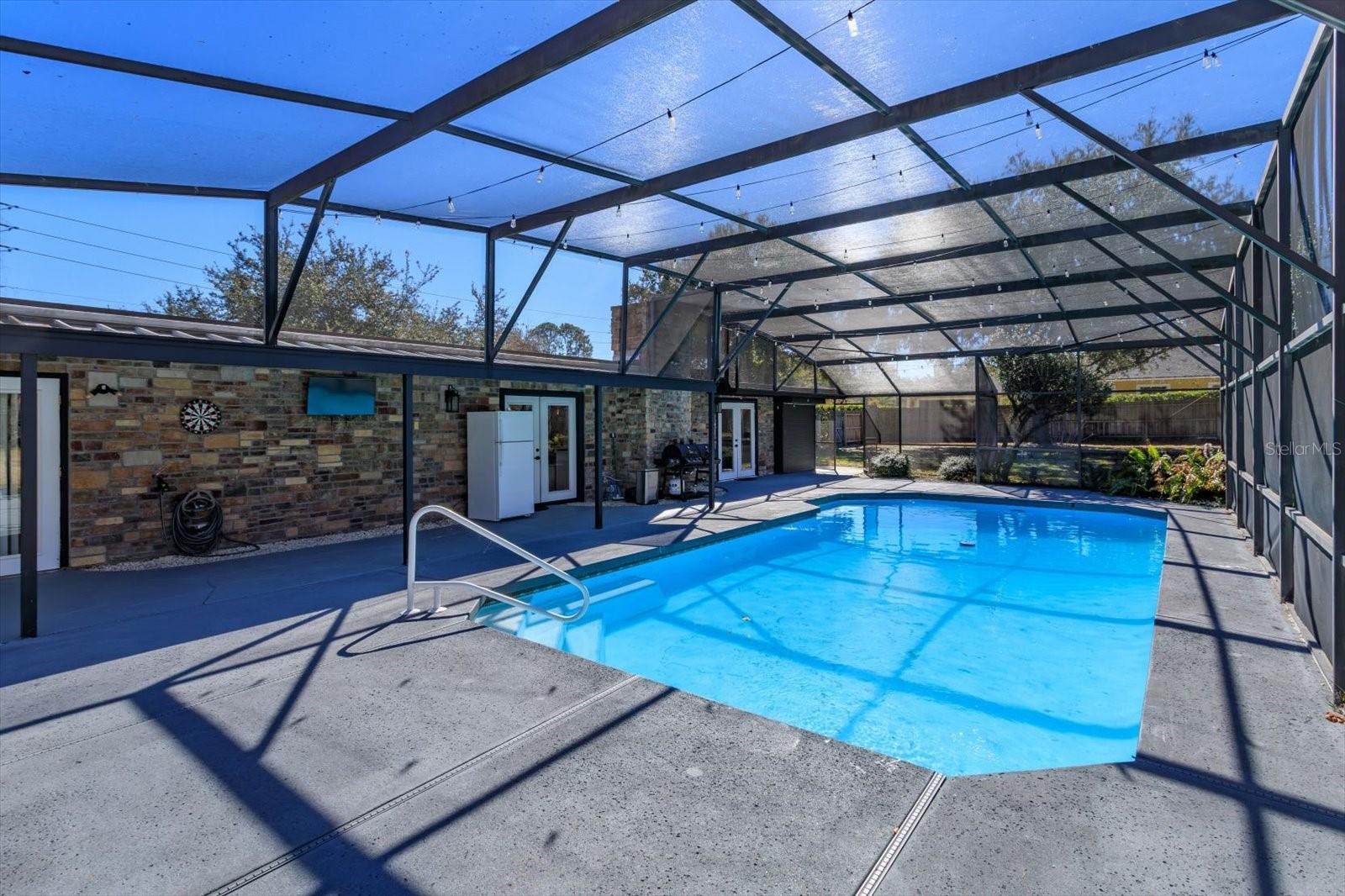 Image 14 of 16 For 2010 Lakeville Road N