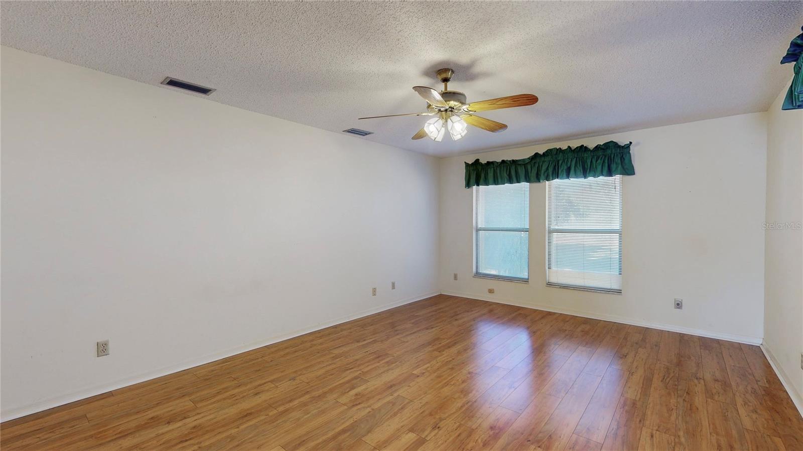 Image 11 of 56 For 13 Hermosa Drive