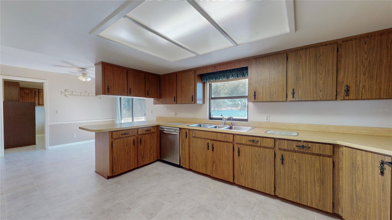 Image 13 of 56 For 13 Hermosa Drive