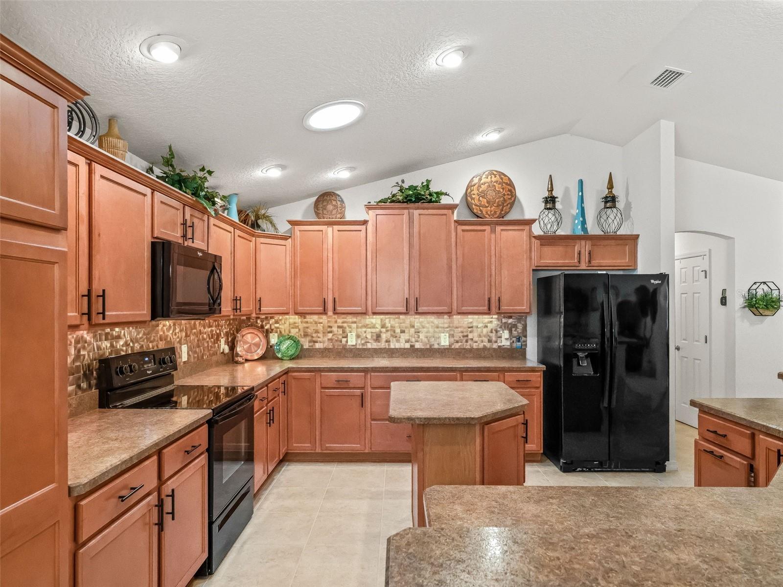 Image 12 of 52 For 3698 Robertson Way