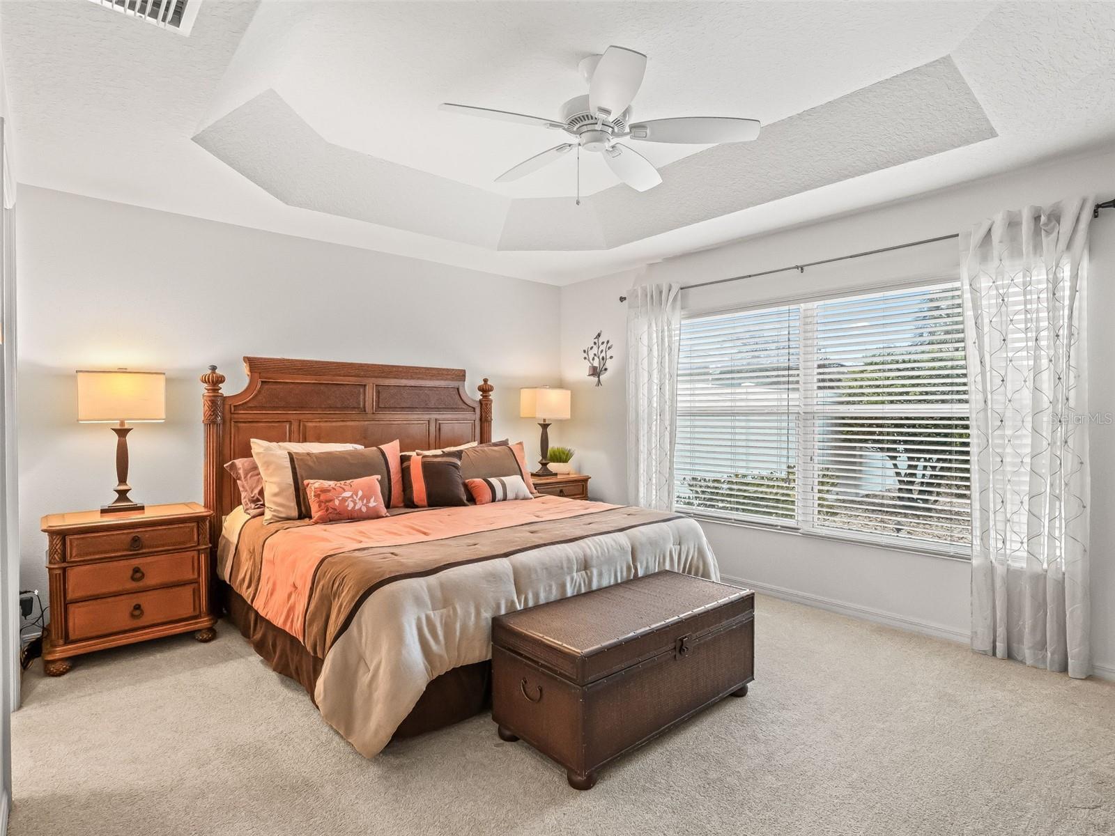 Image 23 of 52 For 3698 Robertson Way