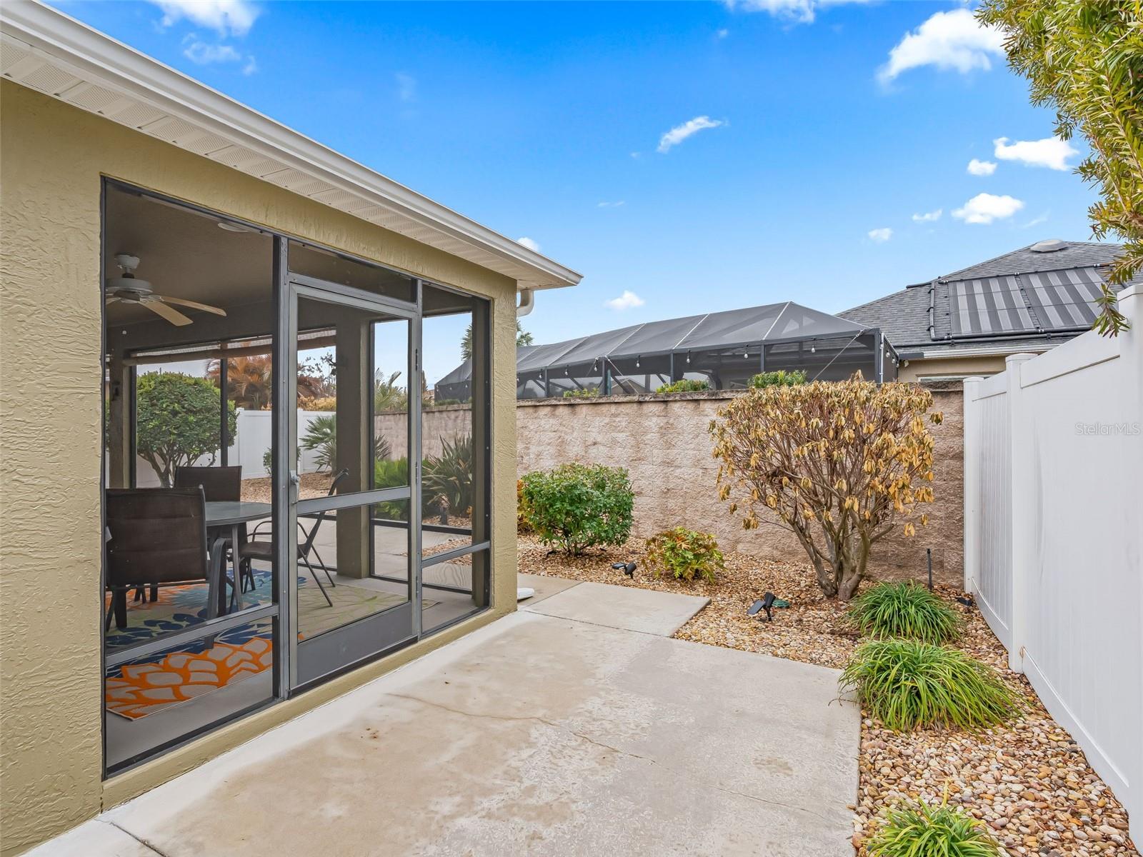 Image 40 of 52 For 3698 Robertson Way