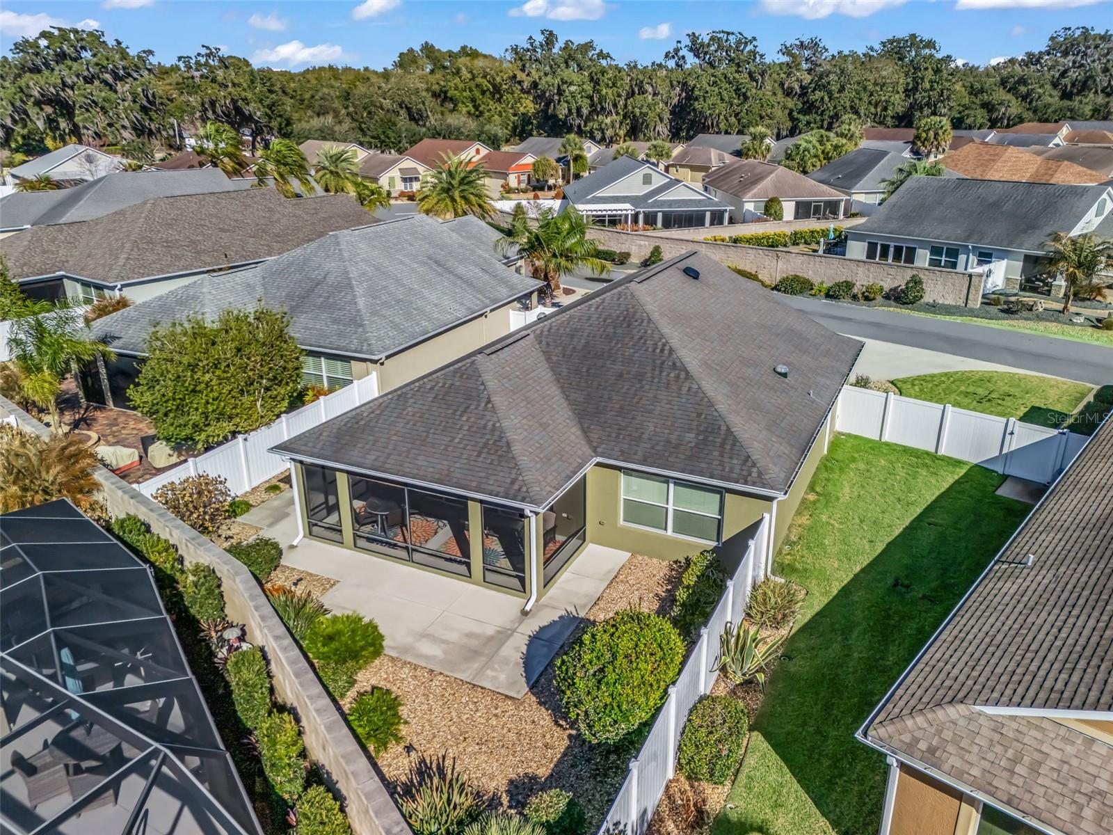 Image 46 of 52 For 3698 Robertson Way