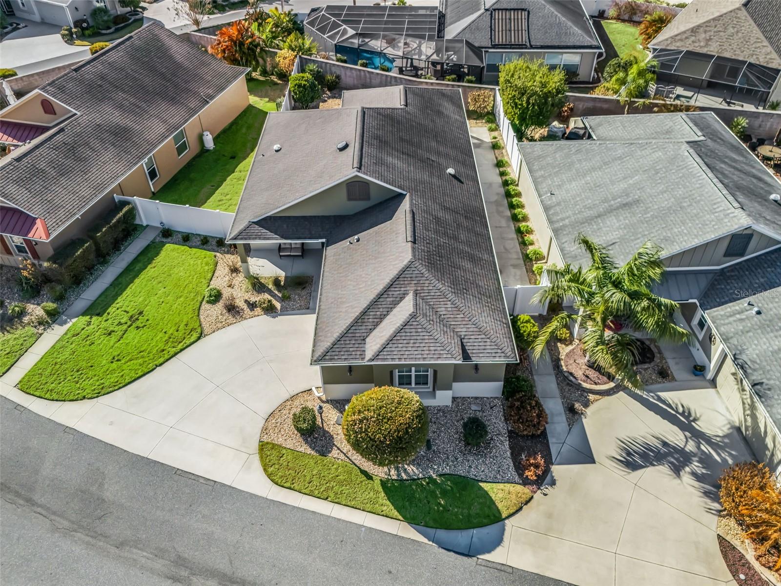 Image 48 of 52 For 3698 Robertson Way