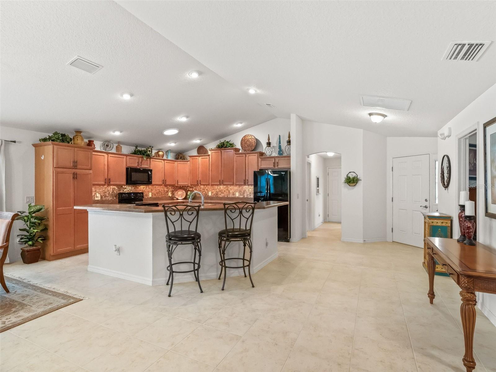 Image 9 of 52 For 3698 Robertson Way