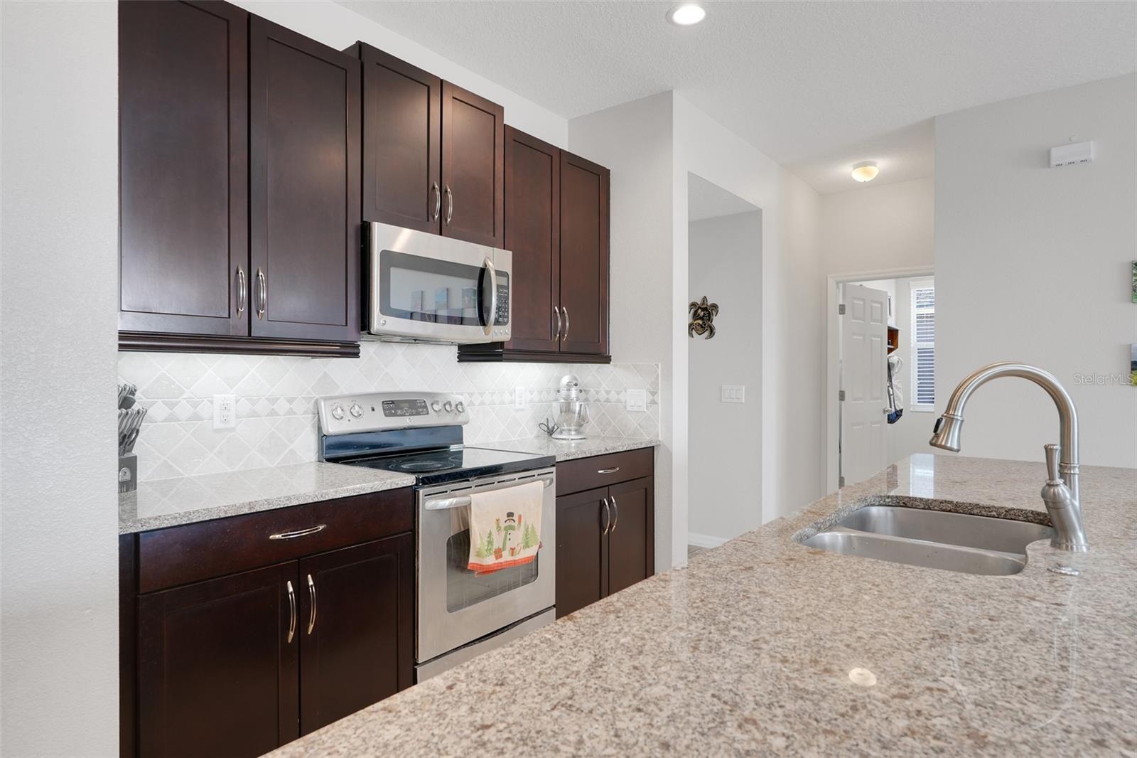 Image 11 of 45 For 10019 Lenox Street