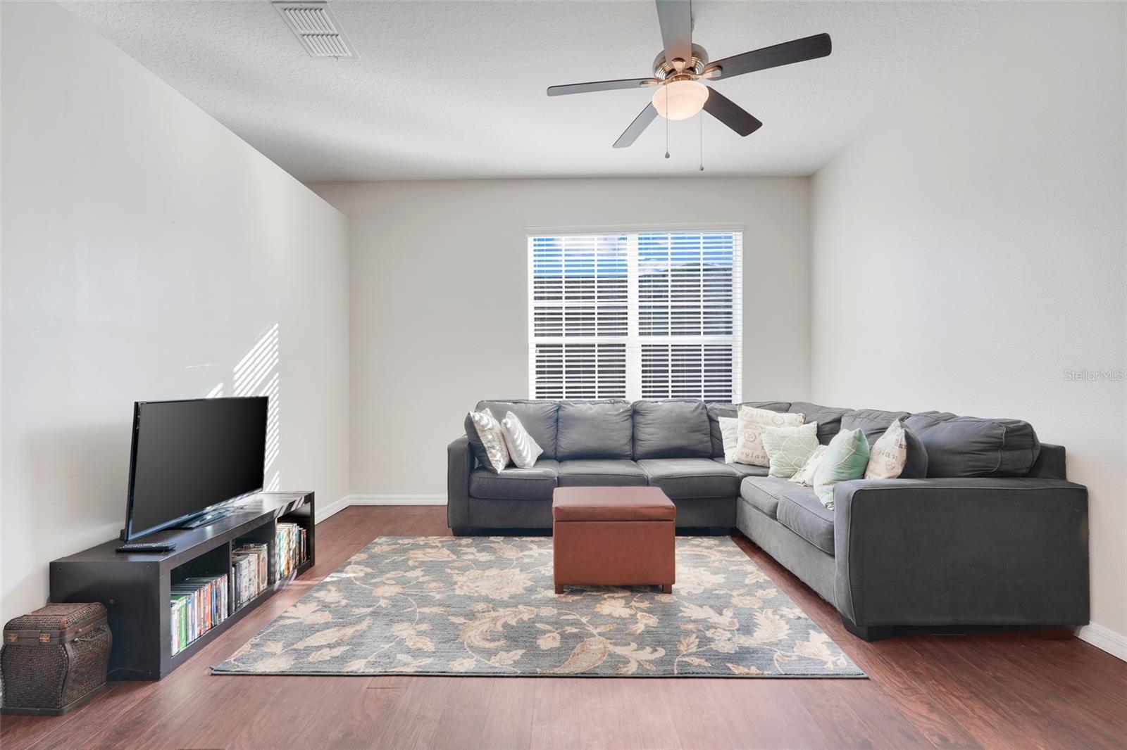 Image 17 of 45 For 10019 Lenox Street