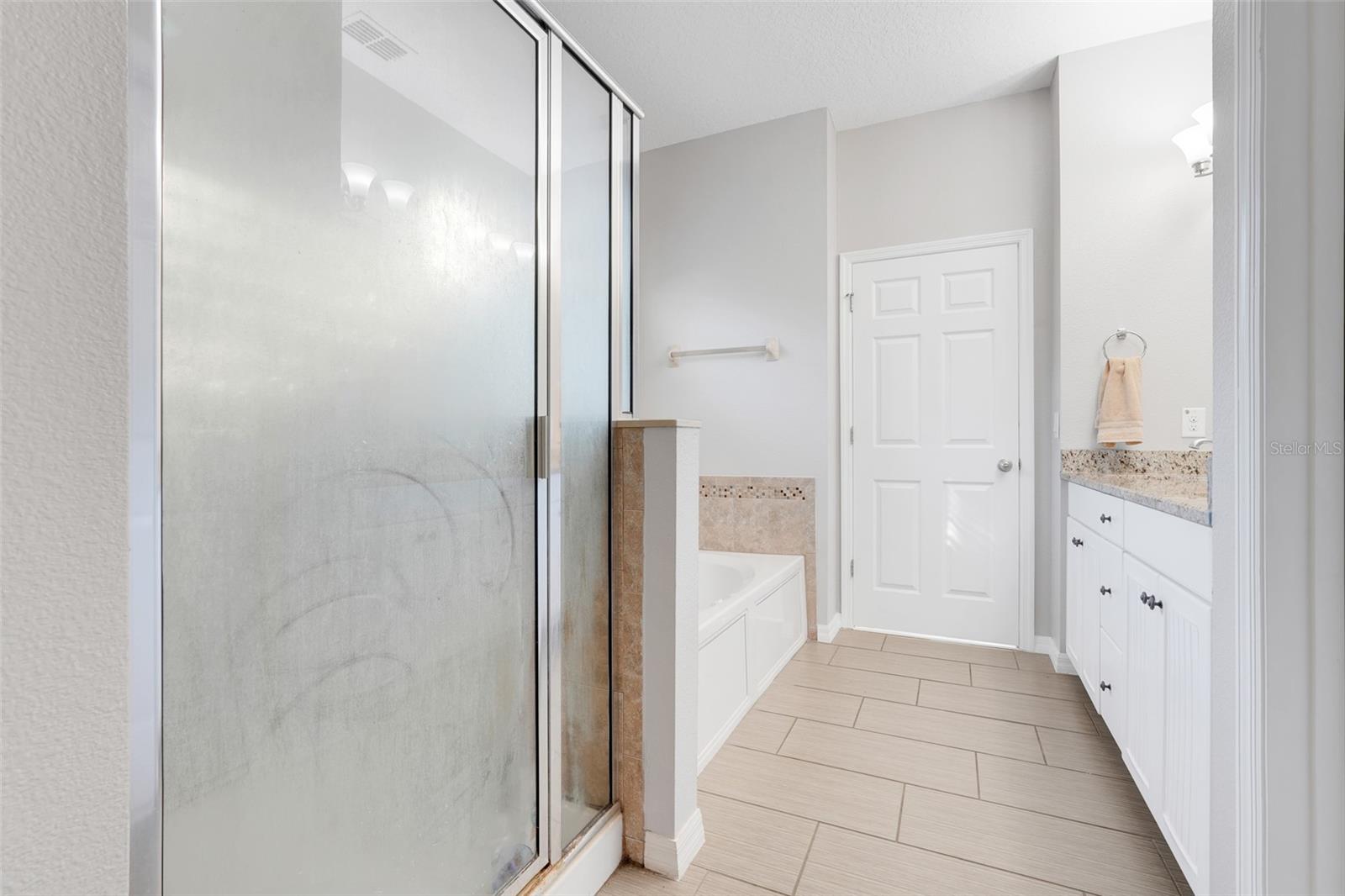 Image 26 of 45 For 10019 Lenox Street