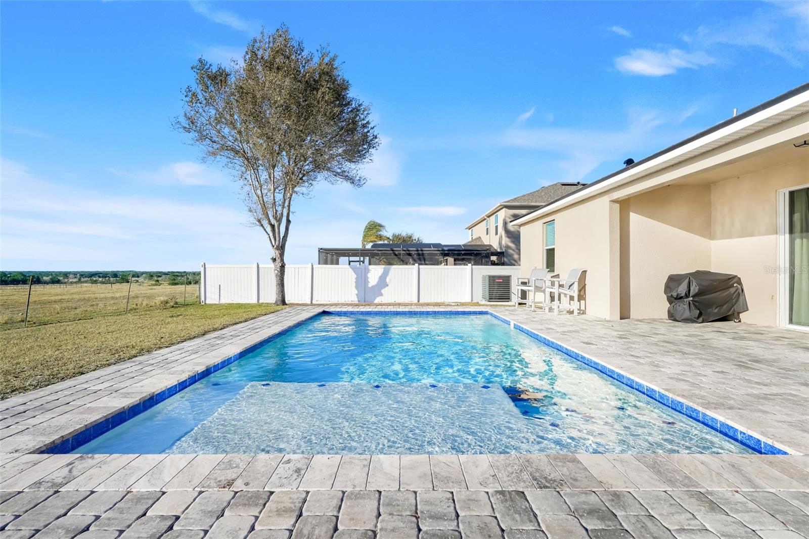 Image 4 of 45 For 10019 Lenox Street