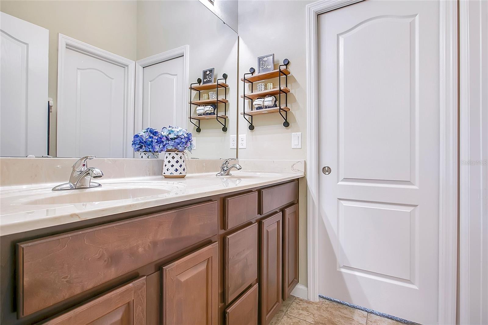 Image 27 of 42 For 228 Chardonnay Lane