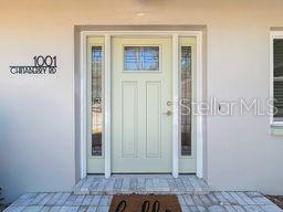 Image 3 of 33 For 1001 Chinaberry Road