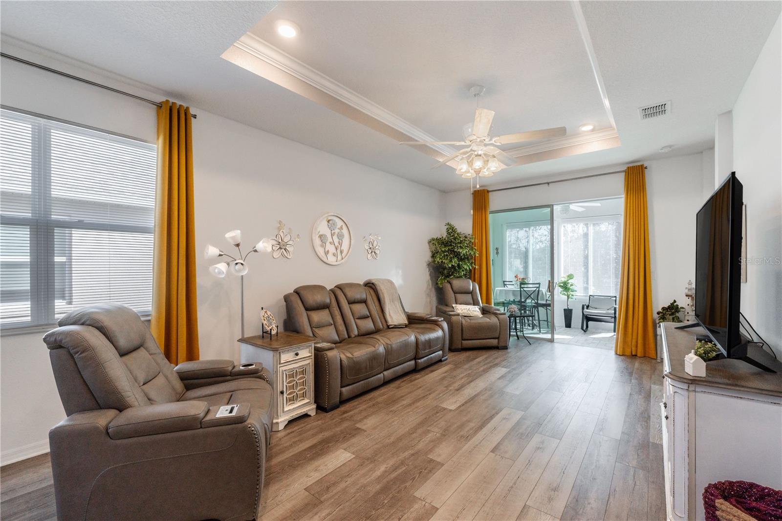 Image 10 of 27 For 9325 106th Avenue