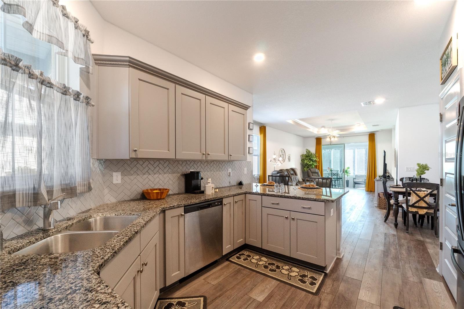 Image 12 of 27 For 9325 106th Avenue