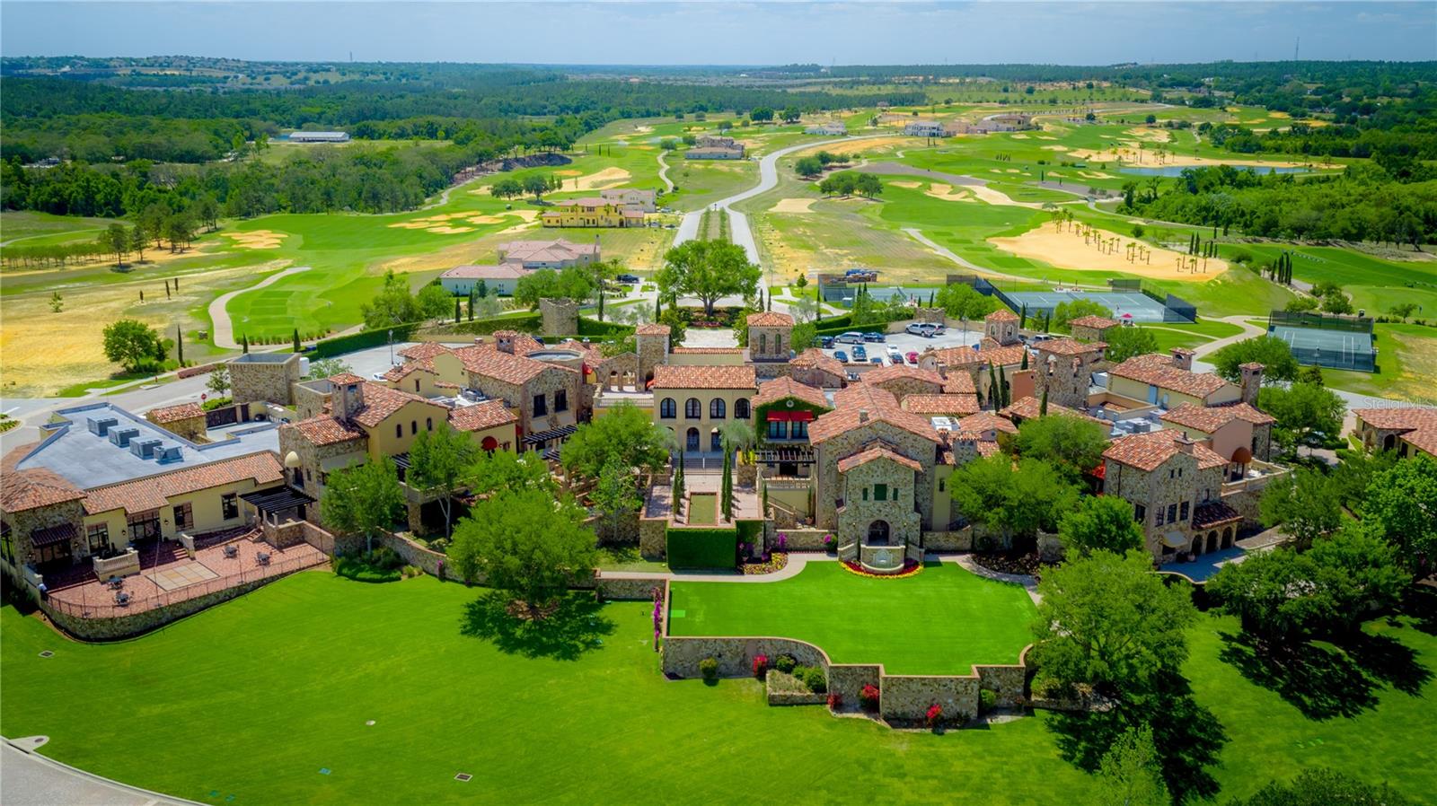 Image 17 of 18 For 16409 Pendio Drive