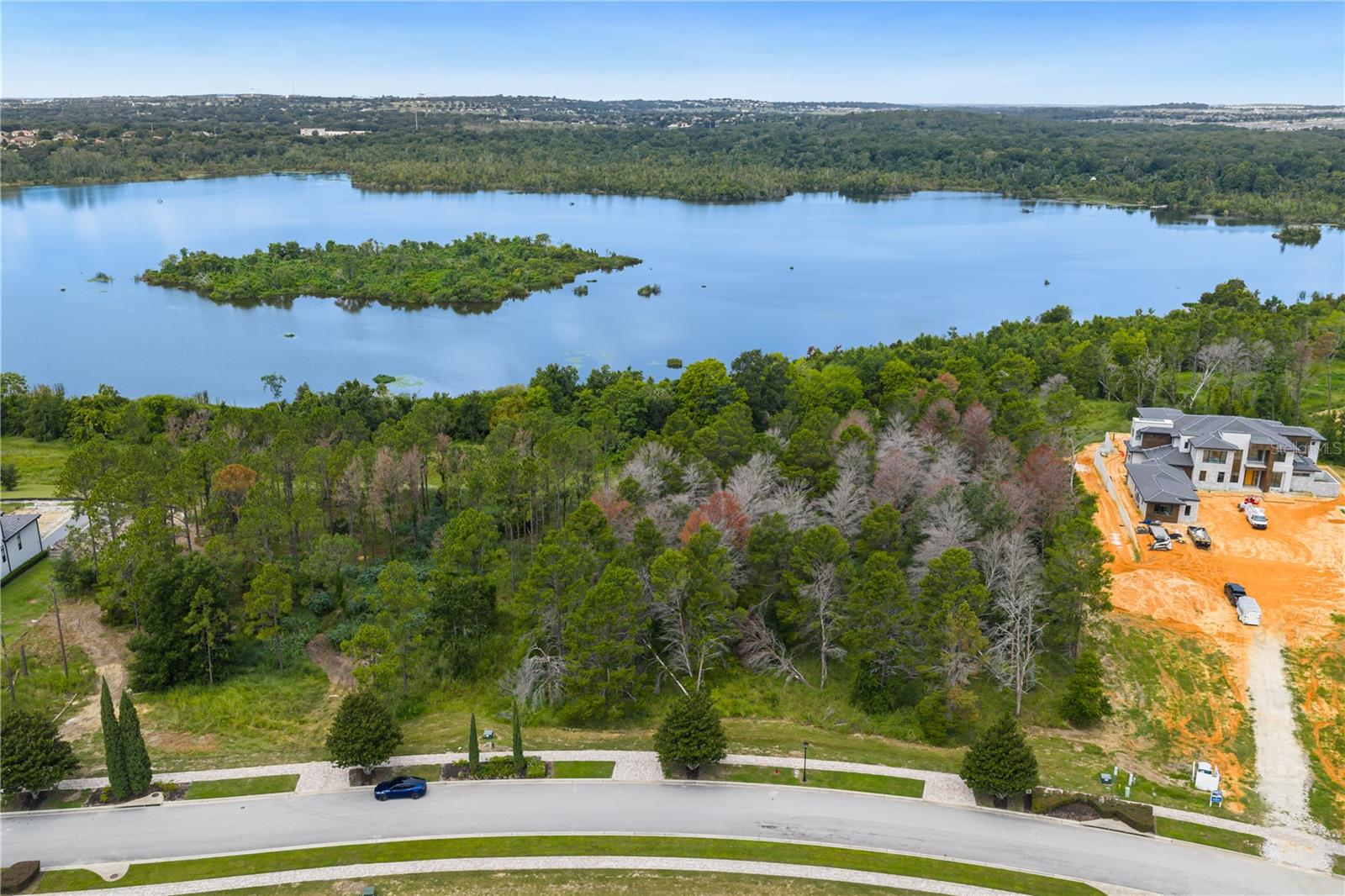 Image 2 of 18 For 16409 Pendio Drive