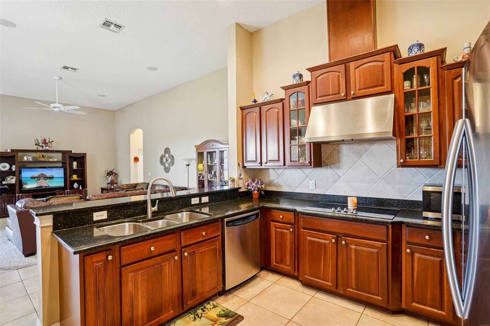 Image 16 of 69 For 6114 Tremayne Drive