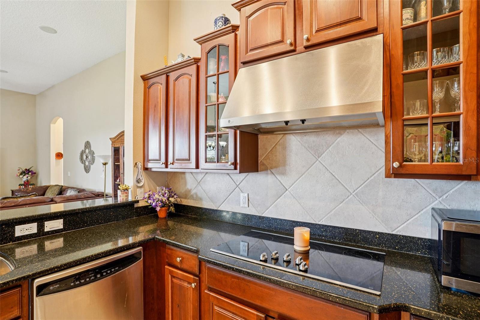 Image 18 of 69 For 6114 Tremayne Drive