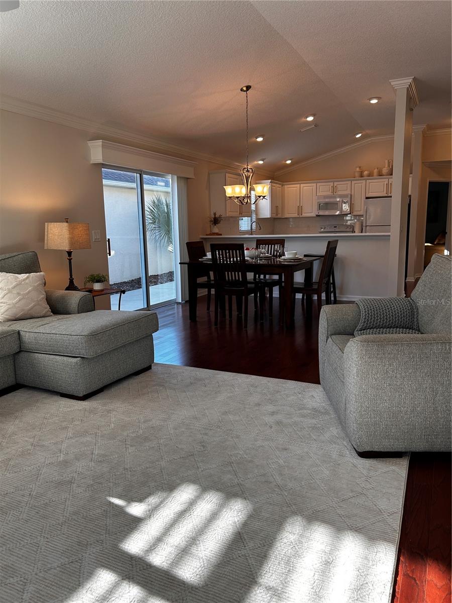 Image 17 of 30 For 1204 Flamingo Place