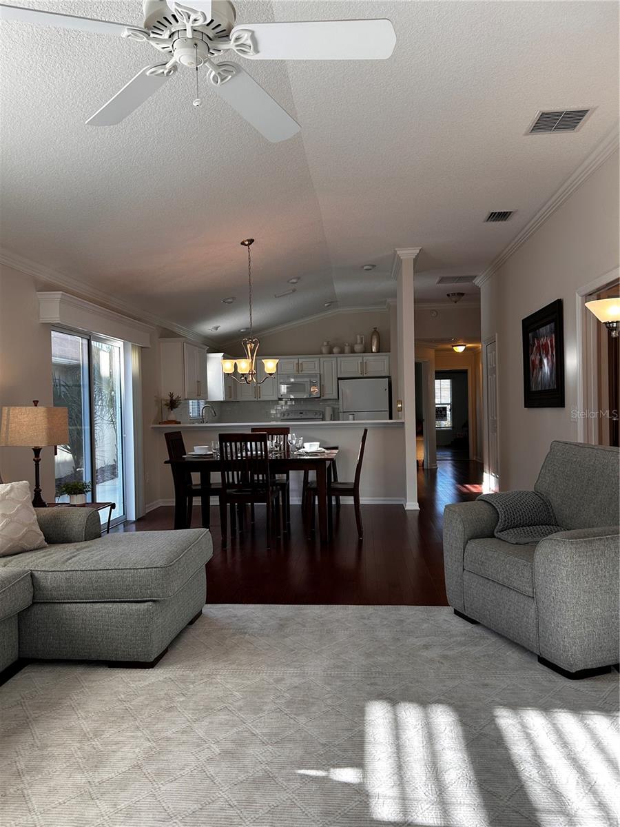 Image 18 of 30 For 1204 Flamingo Place