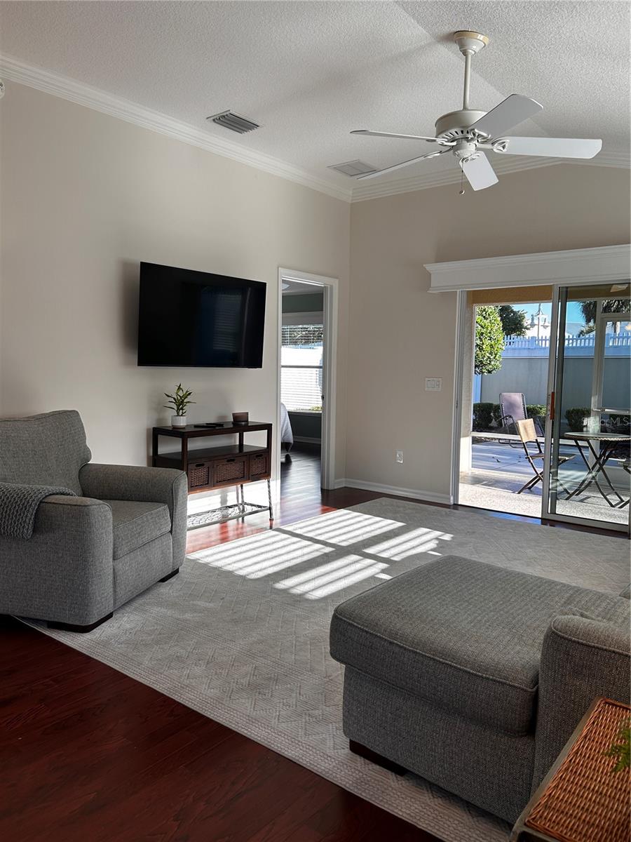 Image 19 of 30 For 1204 Flamingo Place