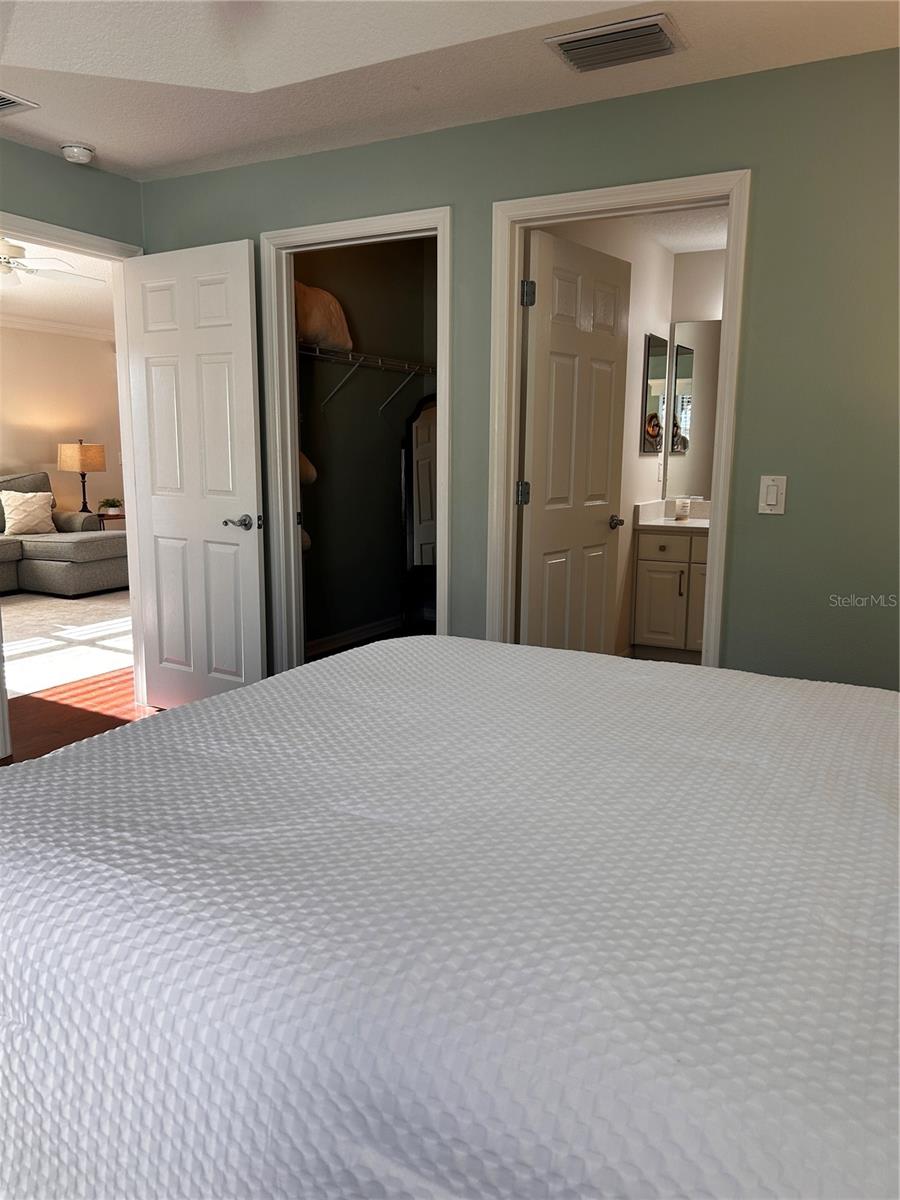 Image 21 of 30 For 1204 Flamingo Place