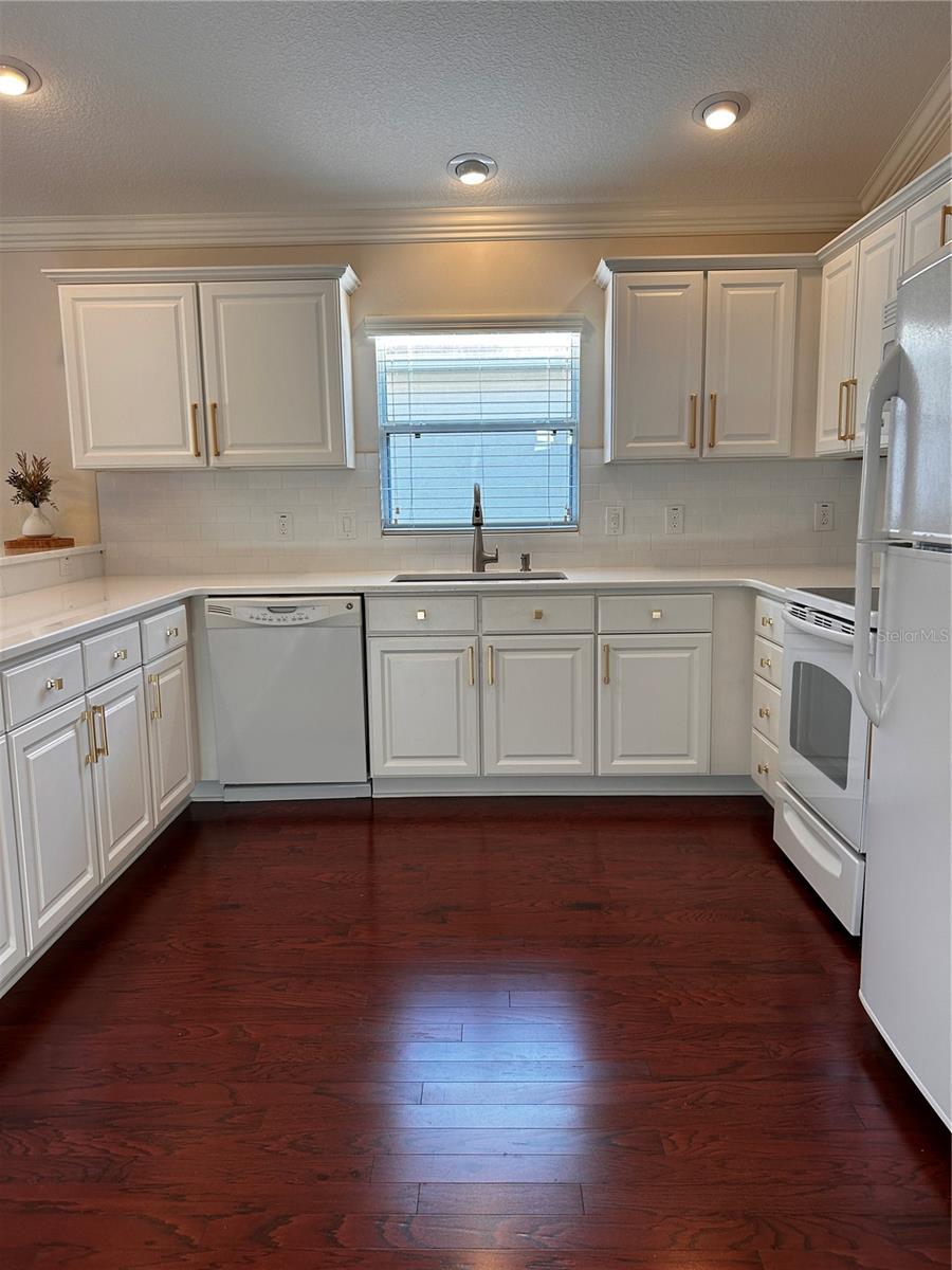 Image 8 of 30 For 1204 Flamingo Place