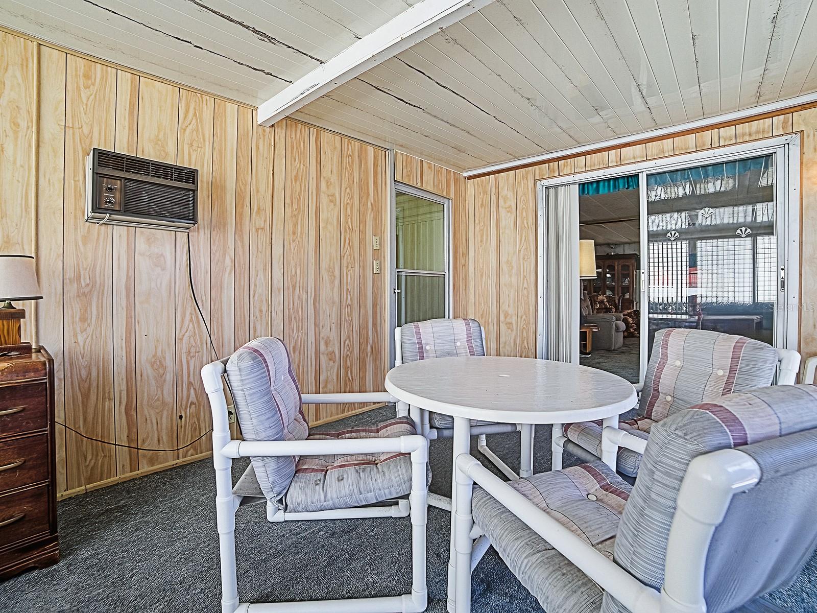 Image 12 of 31 For 25919 Zinnia Lane