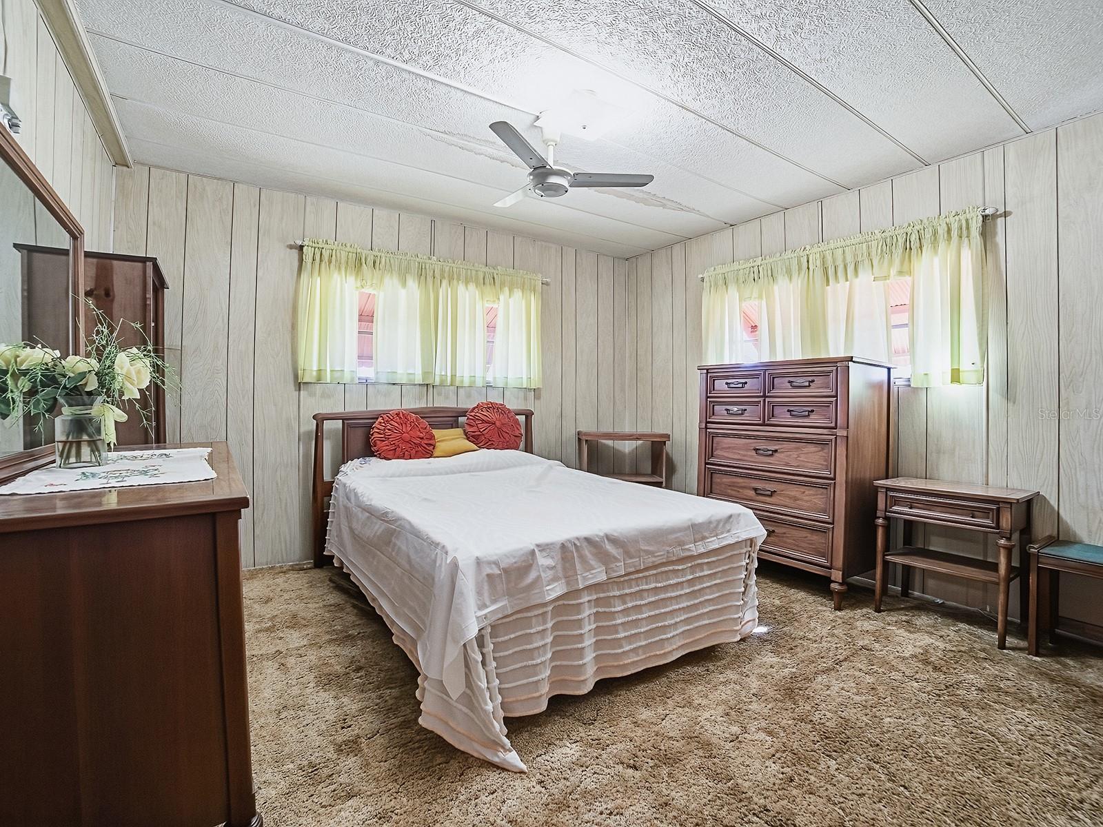 Image 13 of 31 For 25919 Zinnia Lane