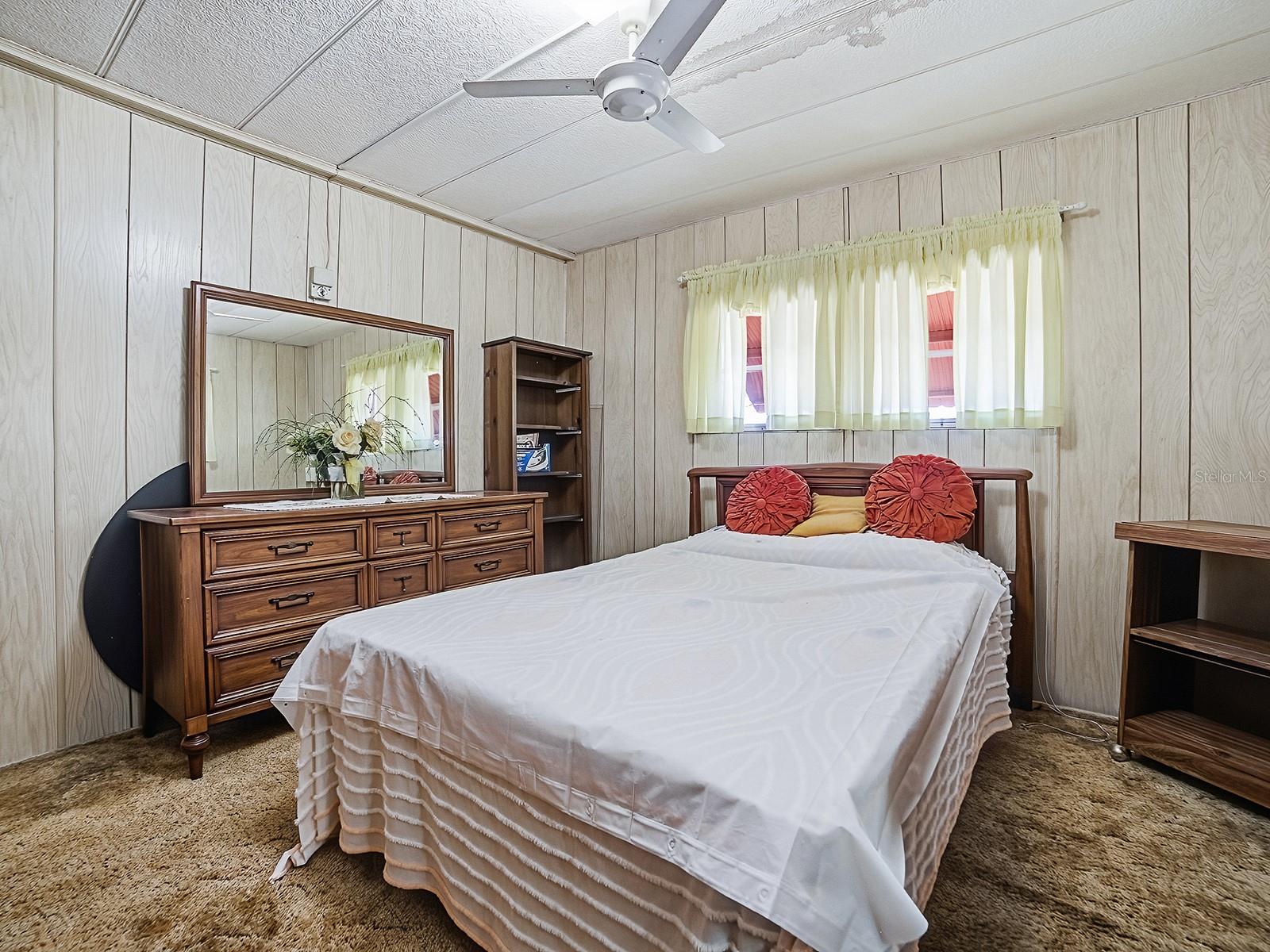 Image 14 of 31 For 25919 Zinnia Lane