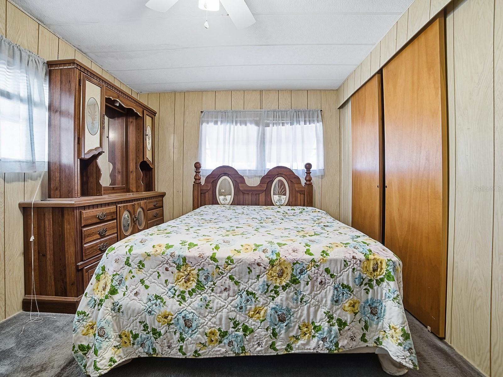 Image 17 of 31 For 25919 Zinnia Lane