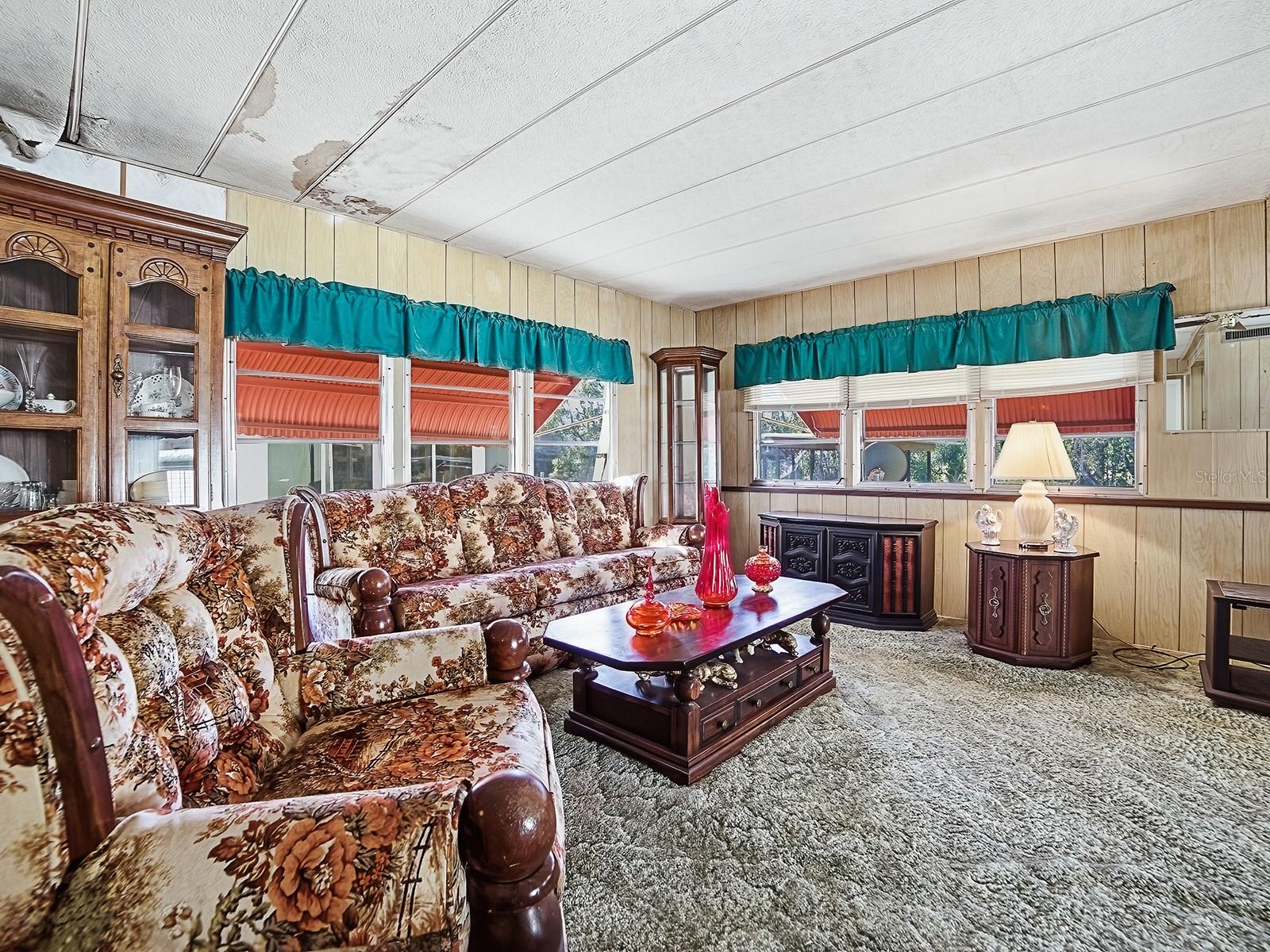 Image 23 of 31 For 25919 Zinnia Lane