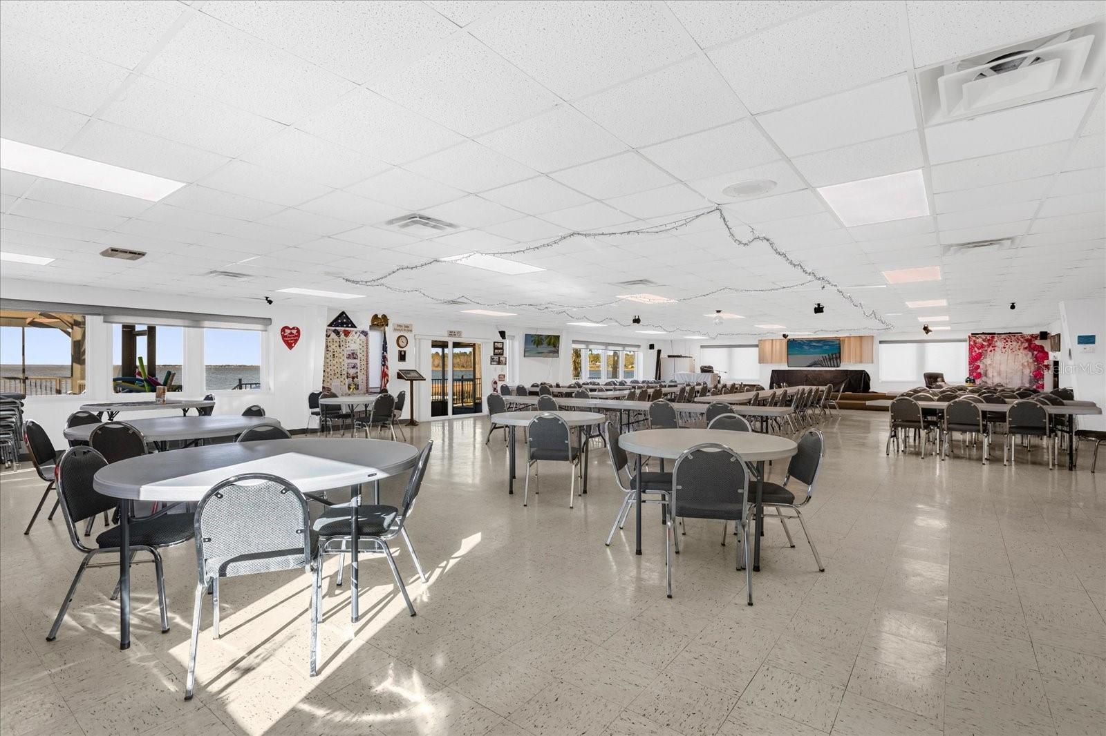 Image 16 of 55 For 115 Tropical Lane