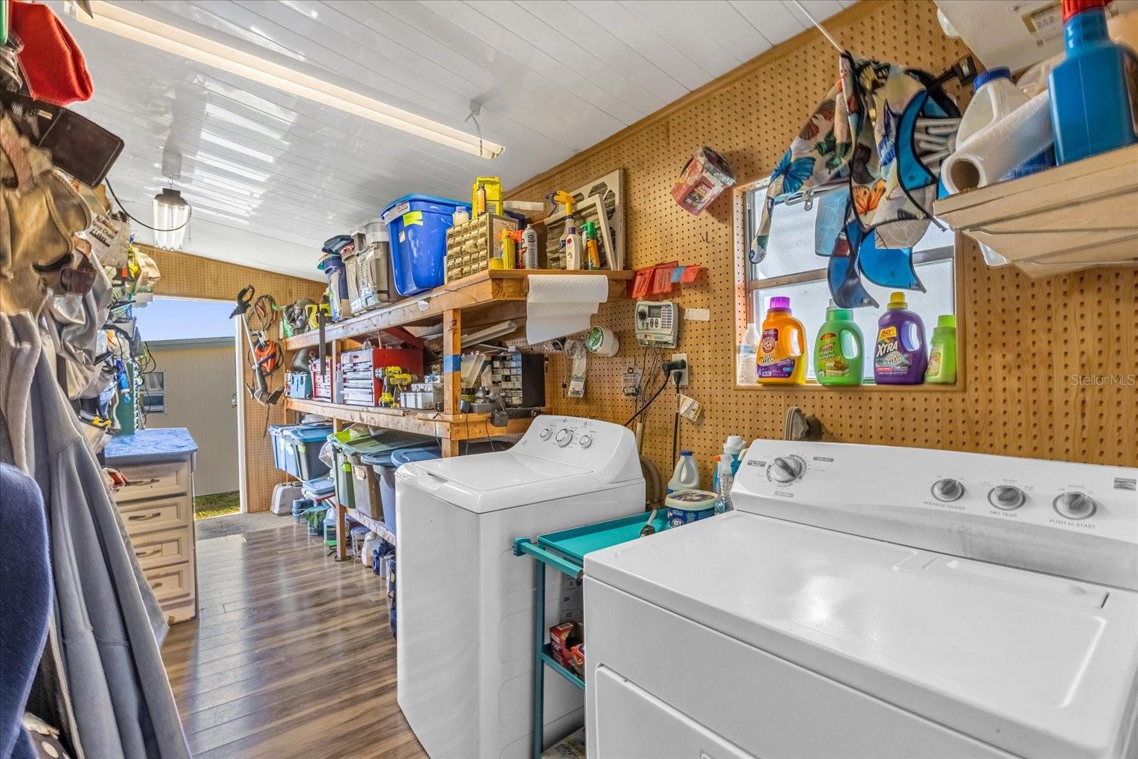 Image 32 of 55 For 115 Tropical Lane