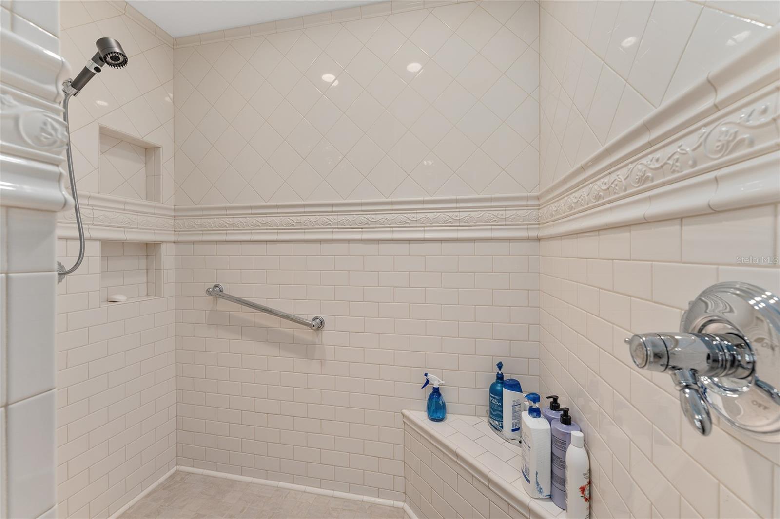 Image 41 of 100 For 2756 Cutters Corner