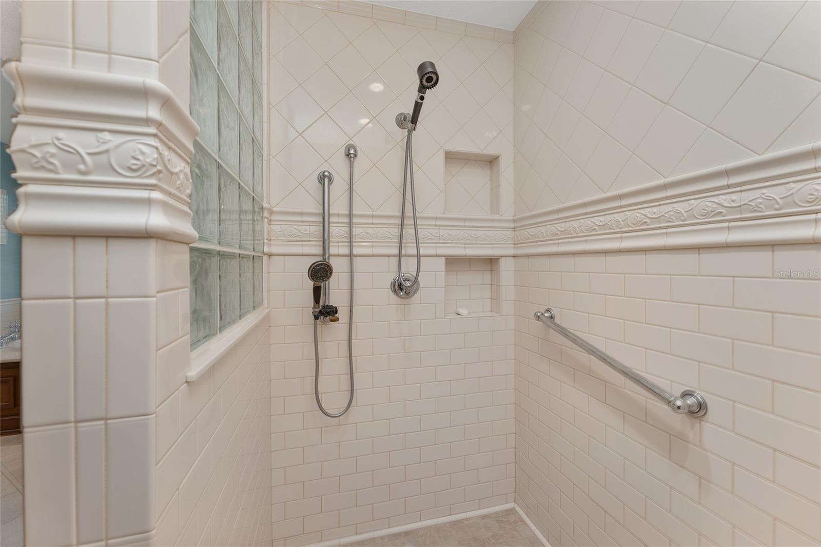 Image 42 of 100 For 2756 Cutters Corner