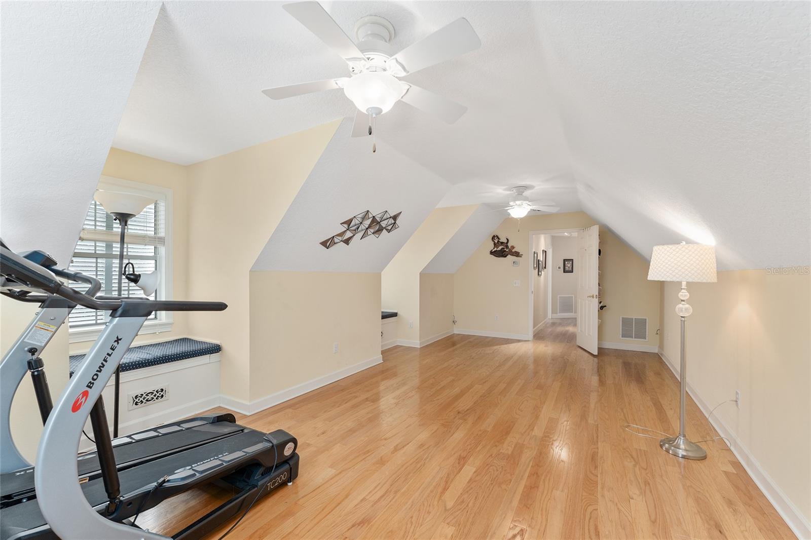 Image 70 of 100 For 2756 Cutters Corner