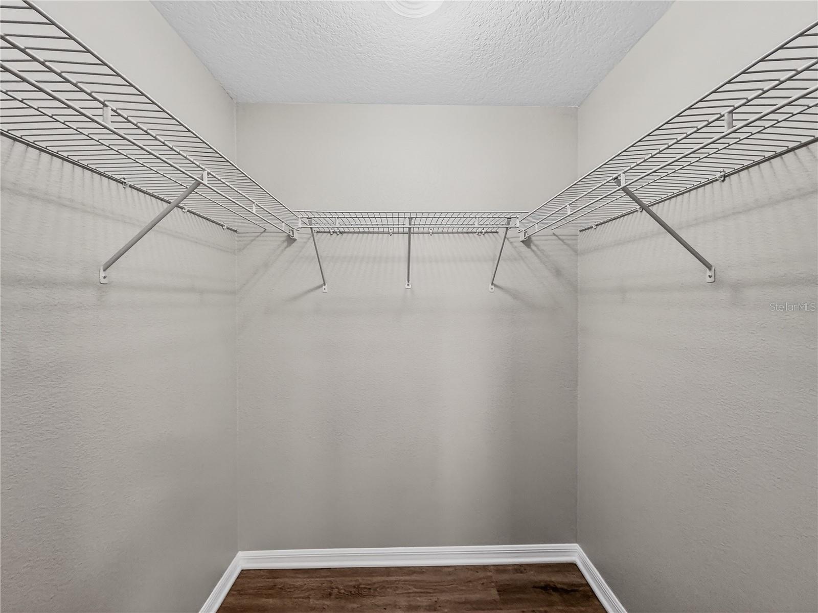 Image 13 of 37 For 14309 Golden View Drive