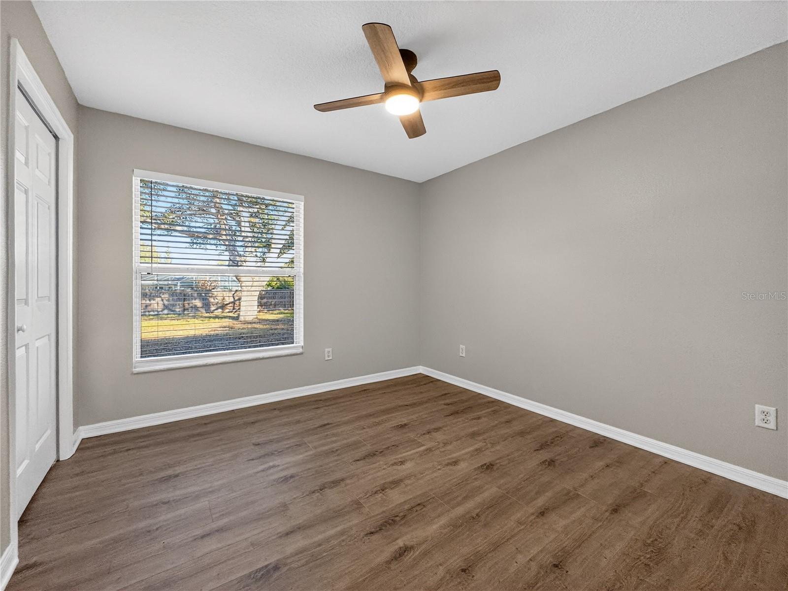 Image 19 of 37 For 14309 Golden View Drive