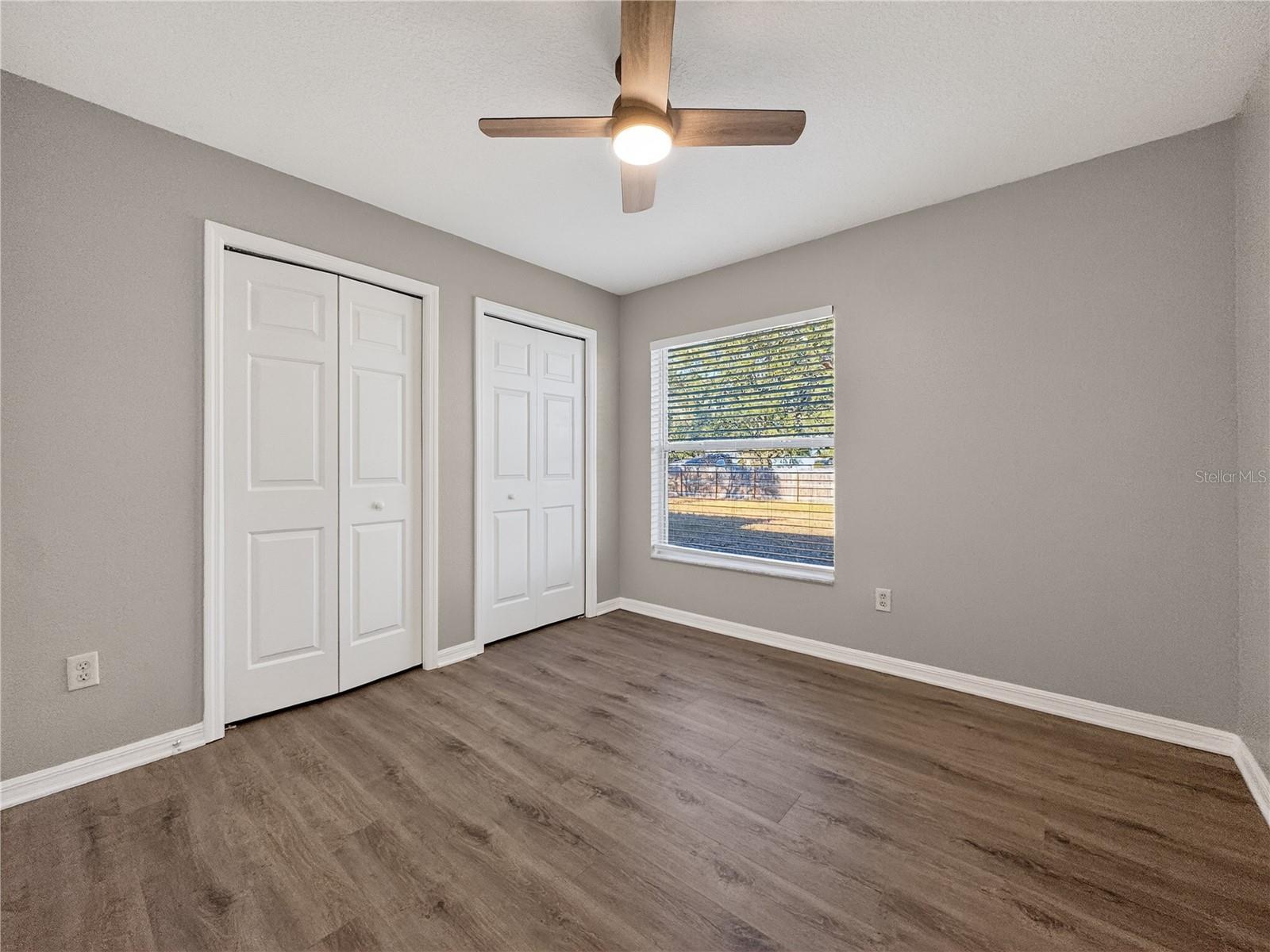 Image 20 of 37 For 14309 Golden View Drive