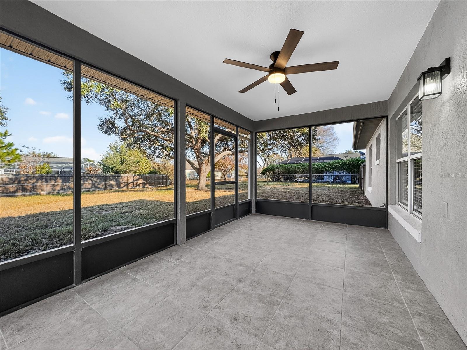 Image 25 of 37 For 14309 Golden View Drive