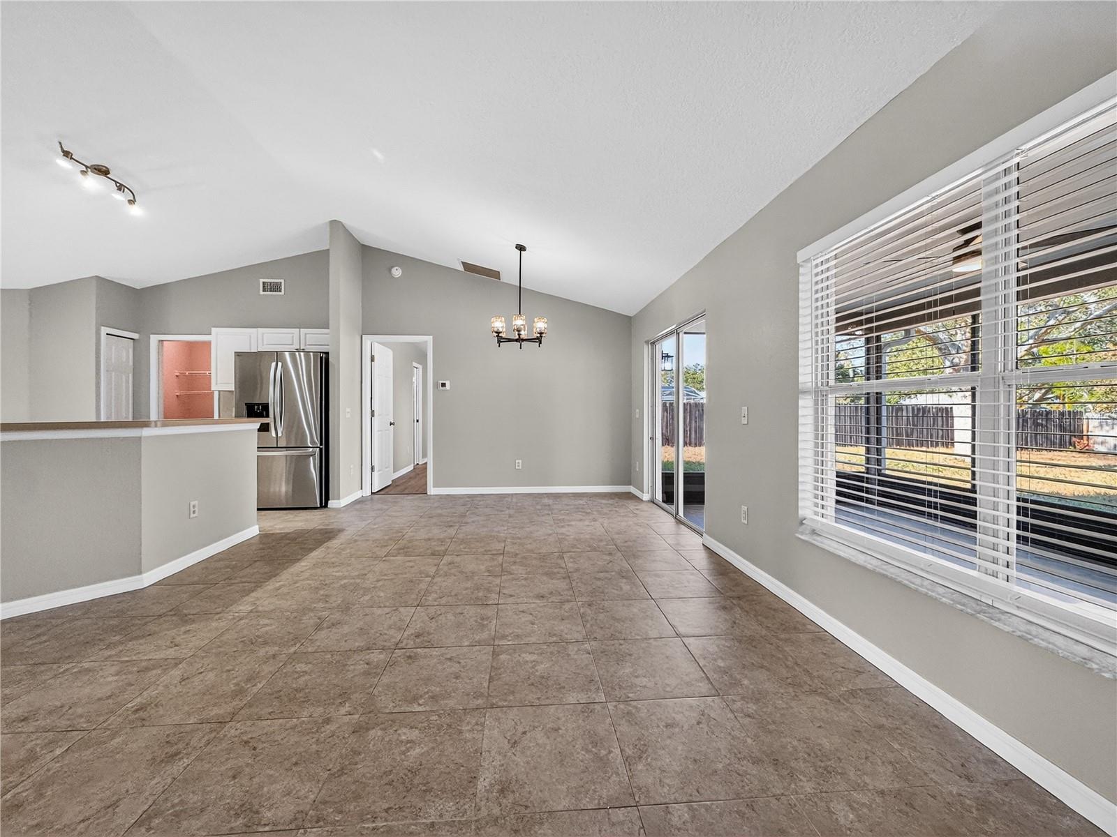 Image 4 of 37 For 14309 Golden View Drive