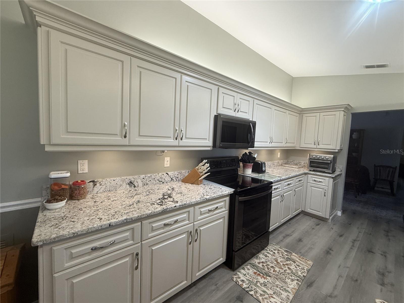 Image 9 of 22 For 11263 138th Lane