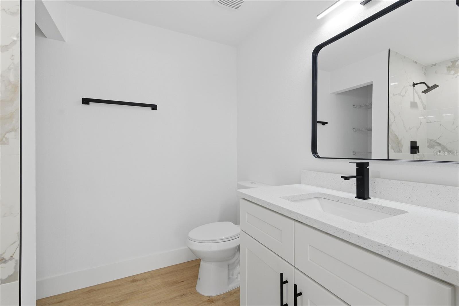 Image 25 of 38 For 211 Benchor Road